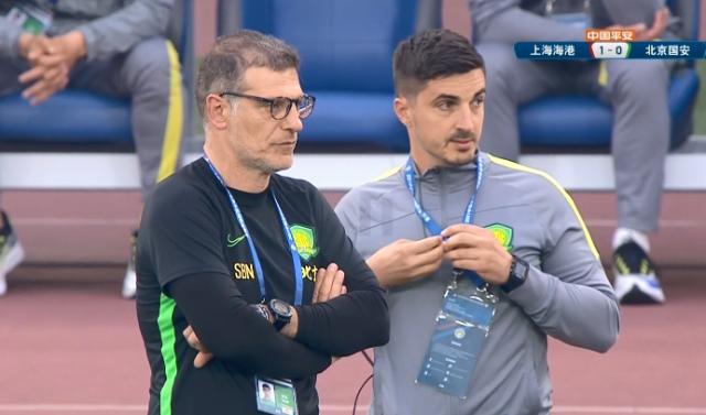 乐彩网-比利奇：和球队强调别失去信心 我在比赛中不焦虑